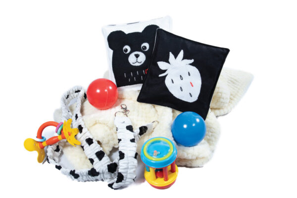 Lemon and Rylee Baby Sensory Mobiles Bear and Strawberry Lemon and Rylee Baby Sensory Mobiles Bear and Strawberry