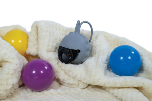 Silcone Pacifier and Dummy holder in light grey with dummy Silcone Pacifier and Dummy holder in light grey with dummy